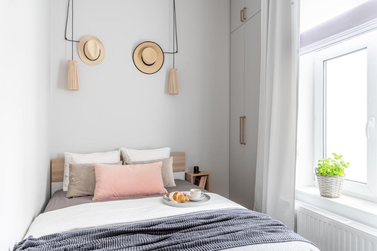 All For Sophie Apartments - Bezplatny Parking & Palarnia Kawy I Pracownia Artystyczna W Kamienicy - Free Parking & Art And Coffee In Historic Building Apartment Gdansk
