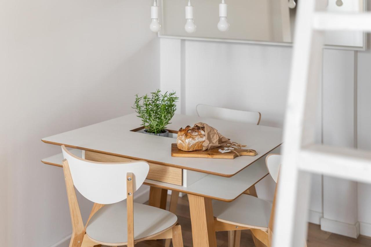 All For Sophie Apartments - Bezplatny Parking & Palarnia Kawy I Pracownia Artystyczna W Kamienicy - Free Parking & Art And Coffee In Historic Building Apartment