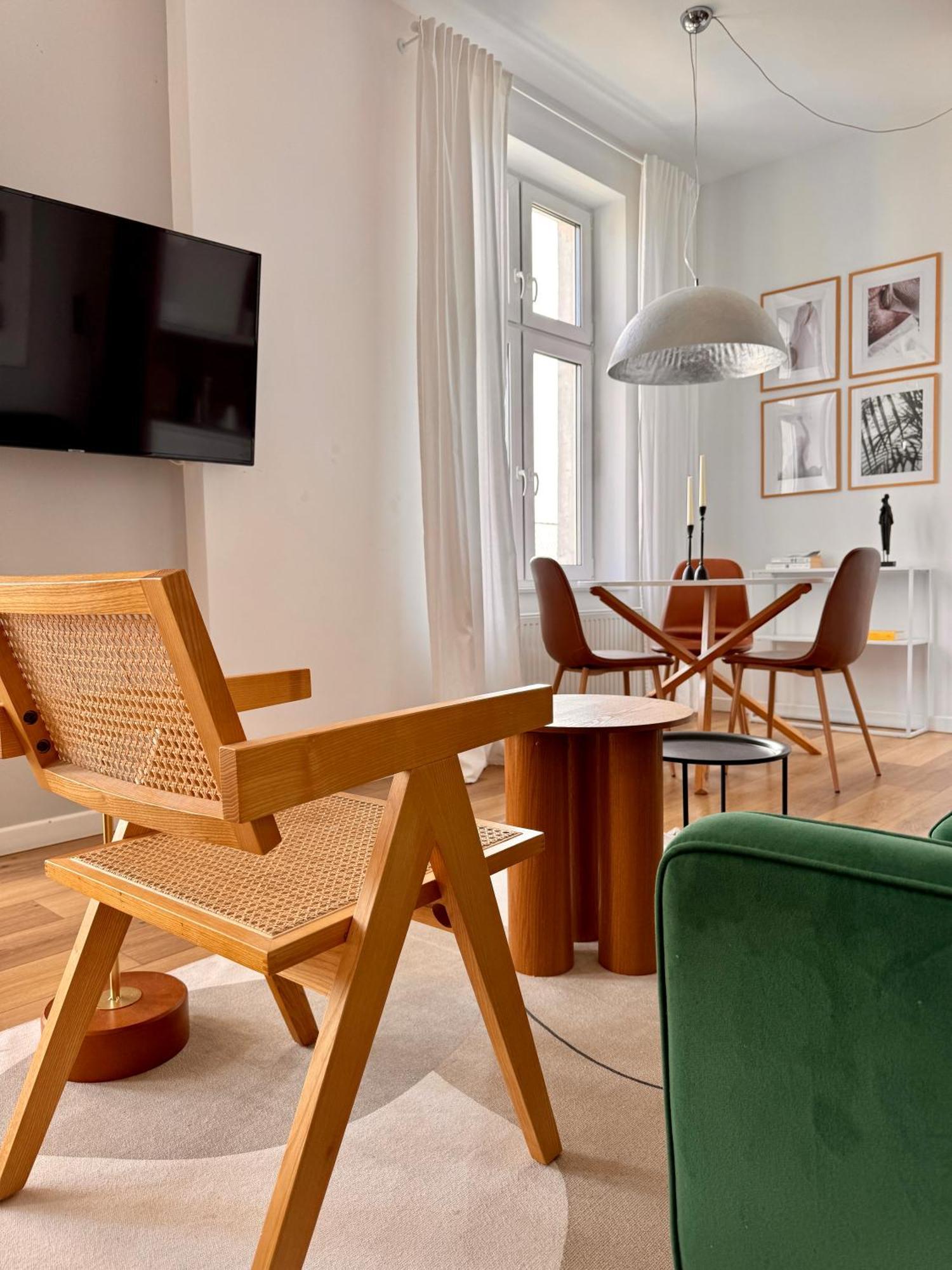 Leilighet For Sophie - Z Palarnia Kawy I Pracownia Artystyczna W Kamienicy - Art & Coffee In Historic Building